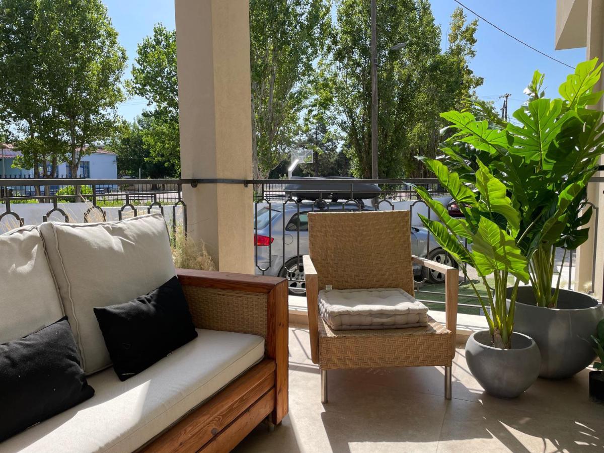 Kl Suites Lefkada - Feel At Home New Boho Apartment 400M From Beach Nidri Town Center Exterior foto